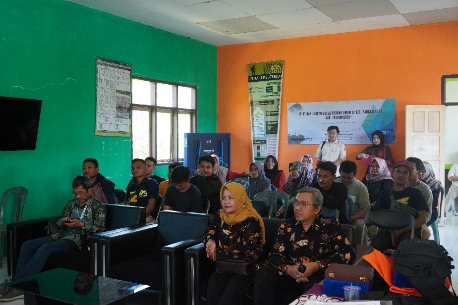 Read more about the article Pelatihan Ekspor oleh Dosen Prodi Teknik Logistik FPTK UPI di Wilayah Pancatengah